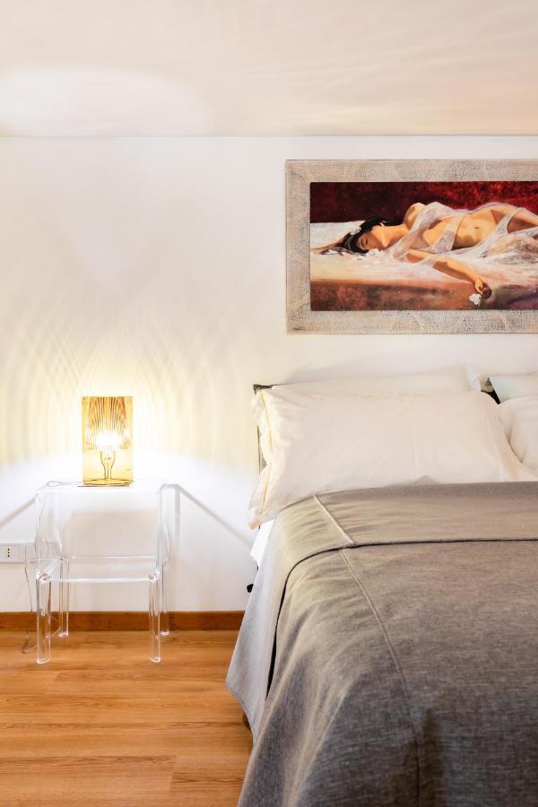 Apartamento Rotonda 23 - Loft In Pantheon Roma Exterior foto