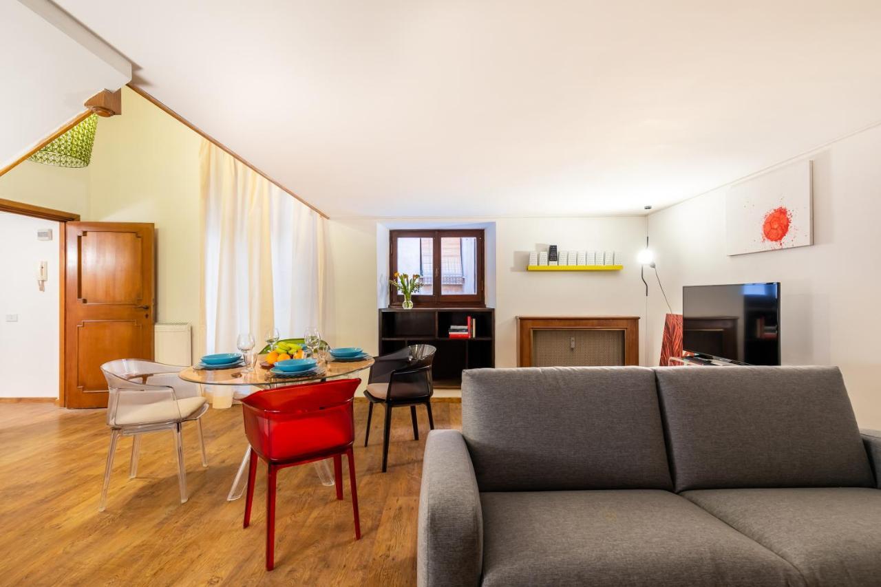 Apartamento Rotonda 23 - Loft In Pantheon Roma Exterior foto